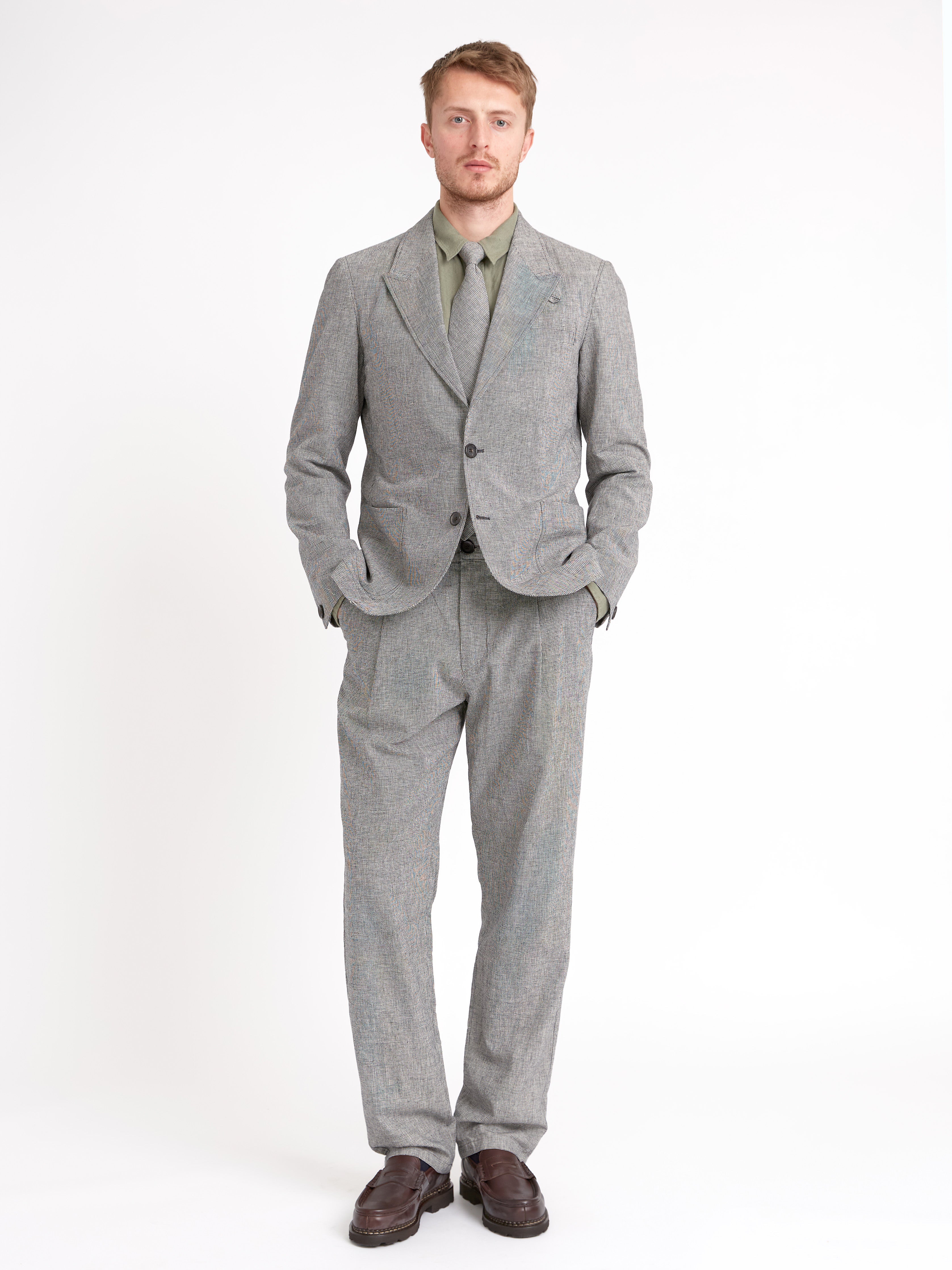  Black/White Rackfield Mansfield Suit